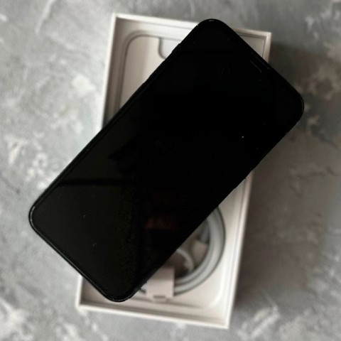 Apple iPhone 13 mini 128Gb темная ночь, б/у-2