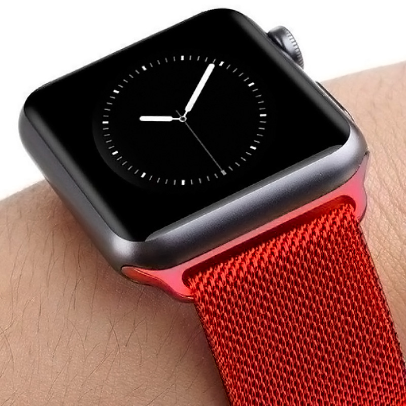 Apple watch 44 мм ремешки. Ремешок Apple Milanese loop. Эпл вотч с красным ремешком. Ремешок для АПЛ вотч красный. Apple watch 6 40mm Red.