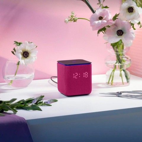 Умная колонка Яндекс Станция Миди с Алисой, малиновая-3