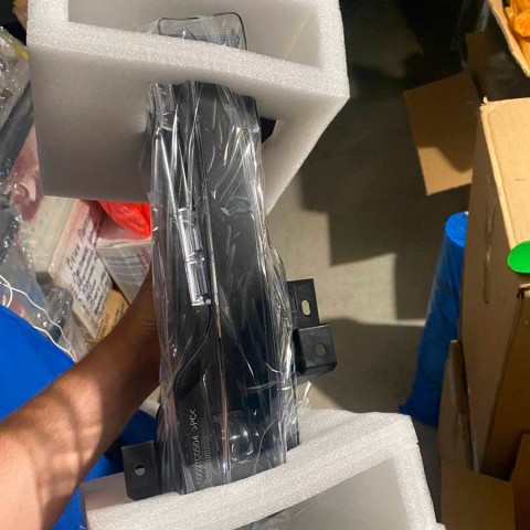 Противотуманные фары для Tesla Model 3 (левая или правая)-5