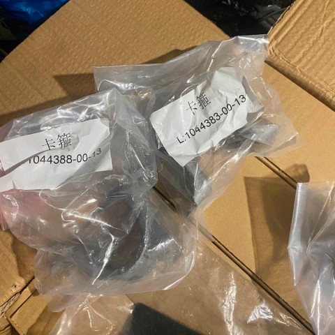 Крепление переднего стабилизатора Tesla Model 3 (левое/правое)-3