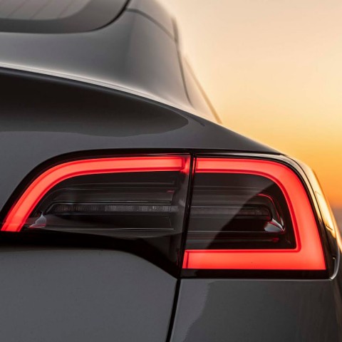 Фары задние для Tesla Model 3-6