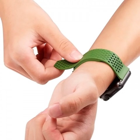 Ремешок силиконовый сетчатый для Apple Watch 42/44 мм, зеленый-4