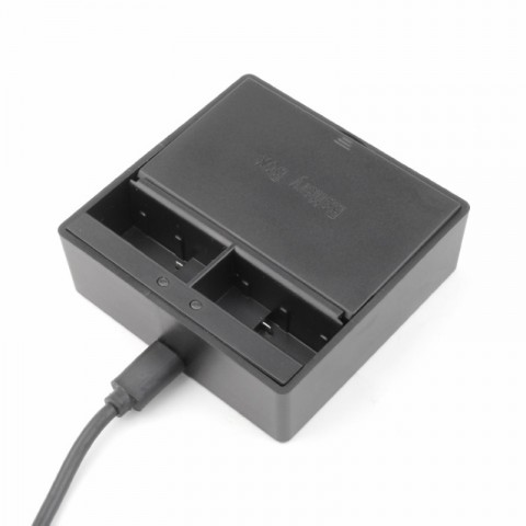 Зарядное устройство двойное для батарей GoPro Hero 5/6/7