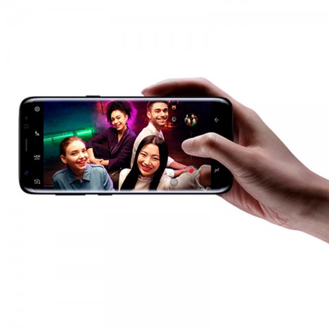 Фронтальная камера Samsung S8 cо сканером сетчатки глаза-1