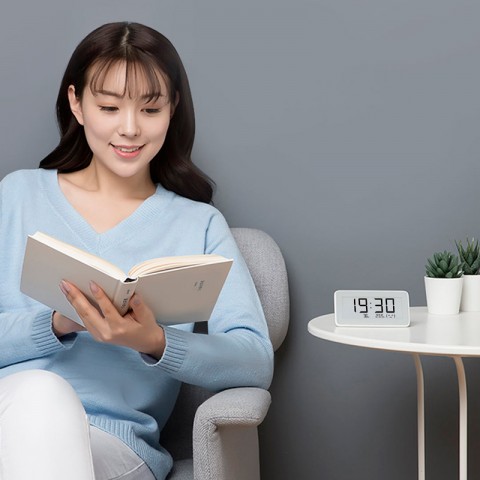 Часы-метеостанция Xiaomi Mijia Temperature And Humidity Electronic Watch-2