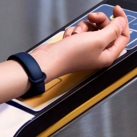 Фитнес браслет Xiaomi Mi Band 5 NFC-1