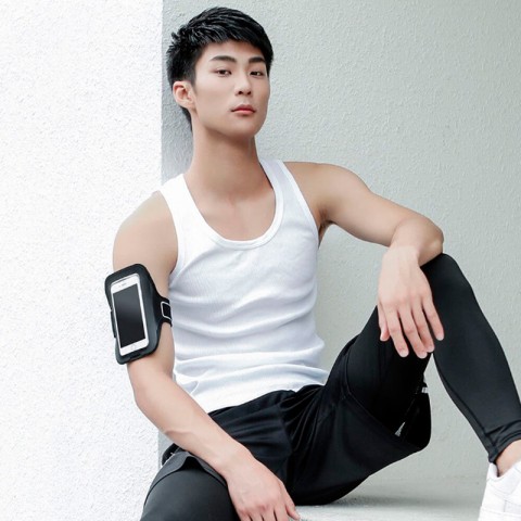 Сумка на руку Xiaomi Yunmai Sports Arm Bag 6", черная-3