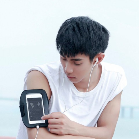 Сумка на руку Xiaomi Yunmai Sports Arm Bag 6", черная-4