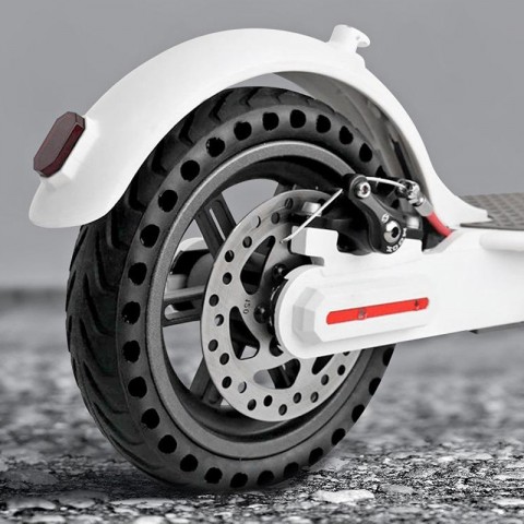 Бескамерная покрышка  с отверстиями для элeктросамоката Xiaomi M365-3