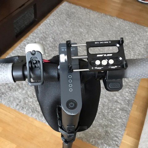 Металлический держатель телефона для элeктросамоката Xiaomi M365-3