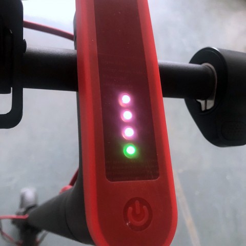 Силиконовая накладка на верхнюю панель Xiaomi Mijia M365-4