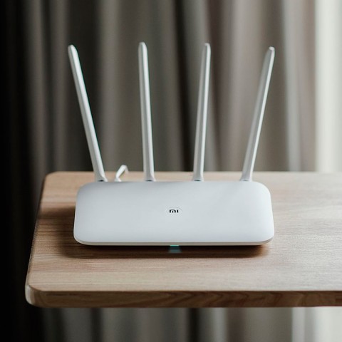 Роутер Xiaomi Mi Wi-Fi 4, белый-2