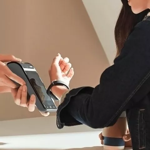 Фитнес браслет Xiaomi Mi Band 5 NFC-3